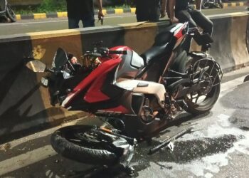 Jamshedpur accident – बिष्टुपुर में ओवरटेक करने के दौरान सड़क हादसा, युवक घायल