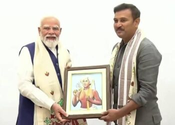Jharkhand ajsu meets pm modi : आजसू प्रमुख सुदेश महतो प्रधानमंत्री नरेंद्र मोदी से मिले, दी सर्वाधिक समय तक पीएम रहने की बधाई Jharkhand ajsu meets pm modi : आजसू प्रमुख सुदेश महतो प्रधानमंत्री नरेंद्र मोदी से मिले, दी सर्वाधिक समय तक पीएम रहने की बधाई