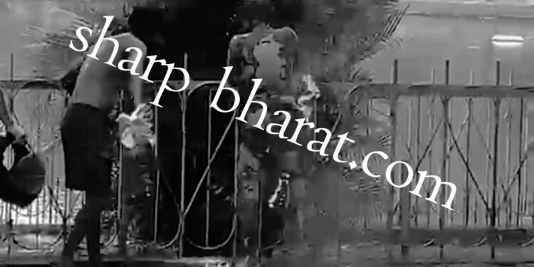 Jamshedpur big news : धातकीडीह में बुजुर्ग ने किया आत्मदाह, देखते रह गए लोग, देखिये – video