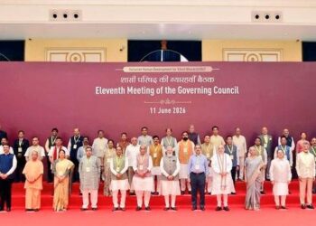 Jharkhand cm in niti ayog meeting : झारखंड के मुख्यमंत्री हेमंत सोरेन ने नीति आयोग की 11वीं शासी परिषद की बैठक में झारखंड के संसाधनों को मानव पूंजी से जोड़ने पर दिया बल, झारखंड को मैन्युफैक्चरिंग हब और नॉलेज इकोनॉमी बनाने के संकल्प को दोहराया, केंद्र सरकार से फिर मांगा बकाया राशि Jharkhand cm in niti ayog meeting : झारखंड के मुख्यमंत्री हेमंत सोरेन ने नीति आयोग की 11वीं शासी परिषद की बैठक में झारखंड के संसाधनों को मानव पूंजी से जोड़ने पर दिया बल, झारखंड को मैन्युफैक्चरिंग हब और नॉलेज इकोनॉमी बनाने के संकल्प को दोहराया, केंद्र सरकार से फिर मांगा बकाया राशि