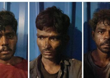 Tata steel thieves caught : टाटा स्टील की सुरक्षा टीम ने चोरी की बड़ी वारदात को किया नाकाम, तीन चोर गिरफ्तार Tata steel thieves caught : टाटा स्टील की सुरक्षा टीम ने चोरी की बड़ी वारदात को किया नाकाम, तीन चोर गिरफ्तार