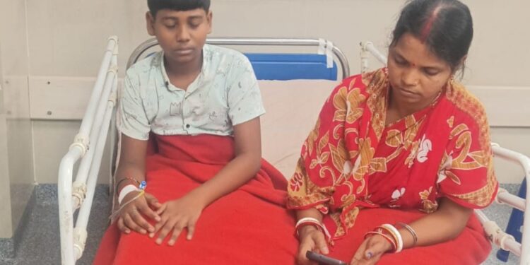 Jamshedpur hospital negligence- मानगो में एक्सपायरी दवा खाने के बाद बच्चे की तबीयत बिगड़ी, अस्पताल में भर्ती