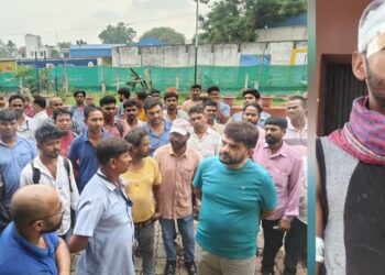 Jamshedpur crime – बर्मामाइंस में देर रात ट्रक चालक पर धारदार हथियार से जानलेवा हमला, लूटपाट की कोशिश विफल, देखिए –  video