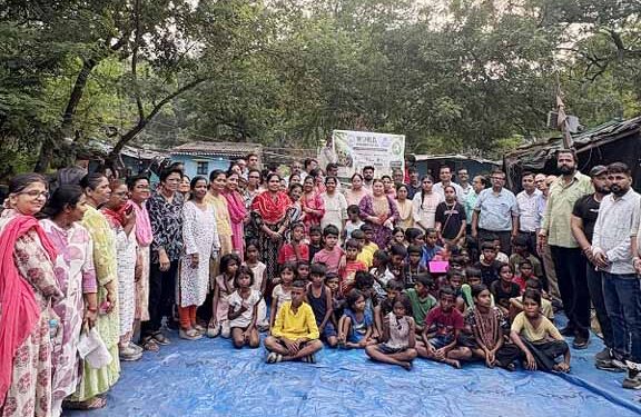 jamshedpur eya foundation- टाटा स्टील फाउंडेशन के सहयोग से विश्व पर्यावरण दिवस पर ईया फाउंडेशन ने किया 51 पौधों का वृक्षारोपण, बच्चों को किया पुरस्कृत