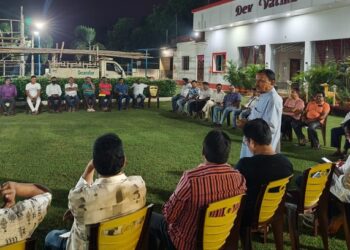Jamshedpur rural dr goswami reviews pratibha samman preparations : बहरागोड़ा में 10 को होनहार विद्यार्थियों को राज्यपाल करेंगे सम्मानित, भाजपा नेता डॉ दिनेशानंद गोस्वामी ने की तैयारियों की समीक्षा Jamshedpur rural dr goswami reviews pratibha samman preparations : बहरागोड़ा में 10 को होनहार विद्यार्थियों को राज्यपाल करेंगे सम्मानित, भाजपा नेता डॉ दिनेशानंद गोस्वामी ने की तैयारियों की समीक्षा