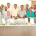 Jamshedpur pots given to ho samaj : जिप उपाध्यक्ष ने सलगाझरी हो समाज को दिये बरतन, पारिवारिक आयोजनों में आयेंगे काम, स्ट्रीट लाइटों का भी हुआ वितरण Jamshedpur pots given to ho samaj : जिप उपाध्यक्ष ने सलगाझरी हो समाज को दिये बरतन, पारिवारिक आयोजनों में आयेंगे काम, स्ट्रीट लाइटों का भी हुआ वितरण