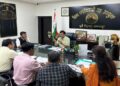 Jamshedpur SIR : जमशेदपुर के मतदाता सूची विशेष गहन पुनरीक्षण को लेकर जिला निर्वाचन पदाधिकारी ने की समीक्षा बैठक, 14 जून को आवासीय सोसाइटी व अपार्टमेंट्स में लगेगा विशेष कैंप Jamshedpur SIR : जमशेदपुर के मतदाता सूची विशेष गहन पुनरीक्षण को लेकर जिला निर्वाचन पदाधिकारी ने की समीक्षा बैठक, 14 जून को आवासीय सोसाइटी व अपार्टमेंट्स में लगेगा विशेष कैंप