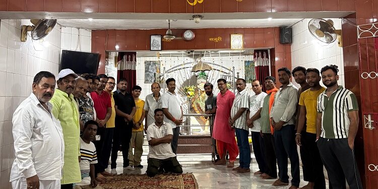 Jamshedpur lal building sai seva samiti : जमशेदपुर रेलवे लाल बिल्डिंग साईं सेवा समिति का हुआ पुनर्गठन, नरेश लाल अध्यक्ष, विमलेश उपाध्याय बने महासचिव, मंदिर के कार्य समर्पित भाव से आगे बढ़ाने का संकल्प Jamshedpur lal building sai seva samiti : जमशेदपुर रेलवे लाल बिल्डिंग साईं सेवा समिति का हुआ पुनर्गठन, नरेश लाल अध्यक्ष, विमलेश उपाध्याय बने महासचिव, मंदिर के कार्य समर्पित भाव से आगे बढ़ाने का संकल्प