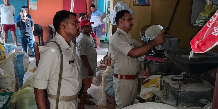 Jamshedpur fire in power mill : गोलमुरी स्थित प्रतीक पावर मिल में शॉर्ट सर्किट से लगी आग, फायर ब्रिगेड व कर्मियों की तत्परता से बड़ा हादसा टला
