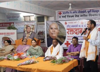Jamshedpur rec cross blood donation : स्व केके सिंह की जयंती पर आयोजित शिविर में हुआ 254 यूनिट रक्तदान, रेड क्रॉस की ओर से आयोजित शिविर में कई गणमान्य लोग भी पहुंचे