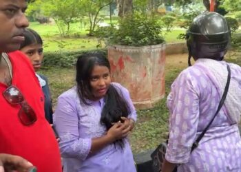 Jamshedpur road accident : जुबली पार्क रोड में तेज रफ्तार बाइक चालक स्कूटी से टकराई, दुर्घटना में जख्मी स्कूटी सवार युवती टीएमएच में भर्ती, टक्कर मारनेवाला बाइक चालक गाड़ी लेकर हुआ फरार