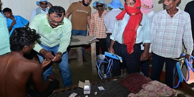 Jamshedpur rural brain malaria : जमशेदपुर के पोटका में ब्रेन मलेरिया से एक और बच्ची की मौत, ब्रेन मलेरिया बीमारी से क्षेत्र में अब तक चार लोग मरे, सोमवार को जांच में 40 के पीड़ित होने की हुई पुष्टि