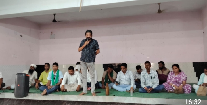 jamshedpur rural- एसआईआर को लेकर विधायक समीर मोहंती ने कार्यकर्ताओं को दिए निर्देश, बूथ स्तर पर सक्रिय रहने का किया आह्वान jamshedpur rural- एसआईआर को लेकर विधायक समीर मोहंती ने कार्यकर्ताओं को दिए निर्देश, बूथ स्तर पर सक्रिय रहने का किया आह्वान