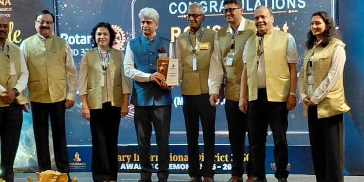 Jamshedpur proud- पटना में रोटरी इंटरनेशनल डिस्ट्रिक्ट का ‘शुकराना’ सम्मान समारोह आयोजित, उत्कृष्ट सेवा कार्यो के लिए रोटरी क्लब ऑफ जमशेदपुर वेस्ट को मिले 11 प्रतिष्ठित पुरस्कार Jamshedpur proud- पटना में रोटरी इंटरनेशनल डिस्ट्रिक्ट का ‘शुकराना’ सम्मान समारोह आयोजित, उत्कृष्ट सेवा कार्यो के लिए रोटरी क्लब ऑफ जमशेदपुर वेस्ट को मिले 11 प्रतिष्ठित पुरस्कार