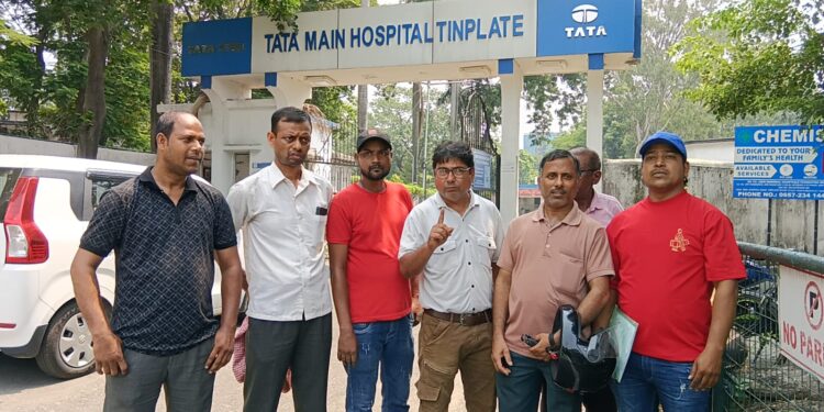 jamshedpur tinplate hospital- 25 साल से टिनप्लेट अस्पताल में कार्यरत कर्मचारियों को काम से हटाने के मामले ने पकड़ा तुल, कर्मियों ने आंदोलन की दी चेतावनी, देखिए video