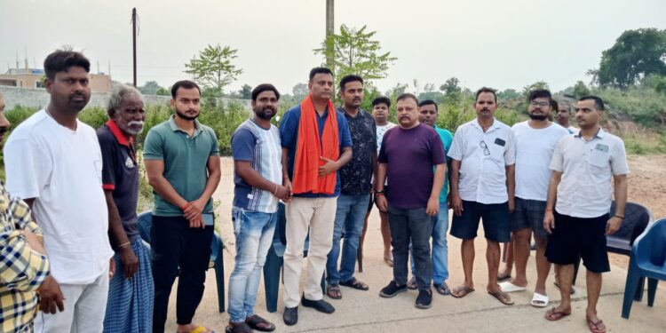 jamshedpur gokulamnagar : गोकुलम नगर विकास समिति की बैठक संपन्न, मंदिर निर्माण एवं जनसमस्याओं के समाधान पर बनी सहमति