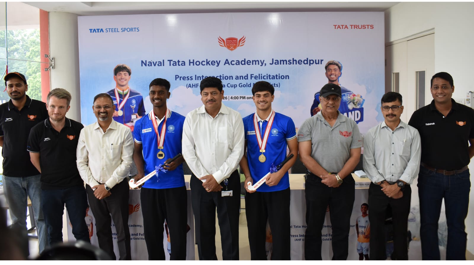 tata steel hockey : नवल टाटा हॉकी एकेडमी के स्टार खिलाड़ियों को एशिया कप में स्वर्णिम सफलता पर किया गया सम्मानित, टाटा स्टील ने दो युवा हॉकी प्रतिभाओं की उपलब्धि का मनाया जश्न