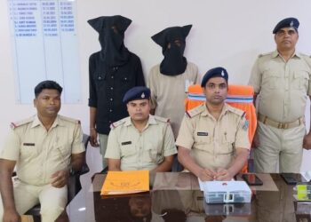 Jamshedpur police action : उलीडीह में हथियार सप्लायर सहित दो गिरफ्तार, देसी पिस्तौल व जिंदा गोली बरामद Jamshedpur police action : उलीडीह में हथियार सप्लायर सहित दो गिरफ्तार, देसी पिस्तौल व जिंदा गोली बरामद