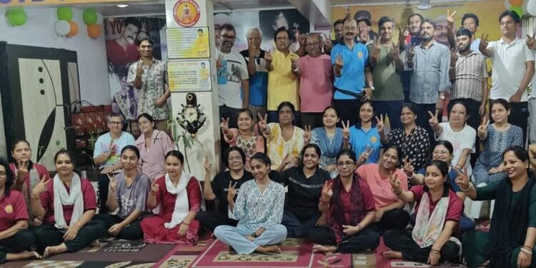 jamshedpur sarkar yoga academy- सरकार योगा एकेडमी का निःशुल्क योग शिविर 21 को शास्त्रीनगर जॉगर्स पार्क में, अंतरराष्ट्रीय योग दिवस पर होगा आयोजन, योग प्रश्नोत्तरी प्रतियोगिता भी होगी आयोजित jamshedpur sarkar yoga academy- सरकार योगा एकेडमी का निःशुल्क योग शिविर 21 को शास्त्रीनगर जॉगर्स पार्क में, अंतरराष्ट्रीय योग दिवस पर होगा आयोजन, योग प्रश्नोत्तरी प्रतियोगिता भी होगी आयोजित