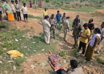 saraikela Nimdih accident-नीमडीह में सड़क हादसा,अज्ञात वाहन ने साइकिल सवार को मारी टक्कर, घायल युवक की इलाज के दौरान मौत saraikela Nimdih accident-नीमडीह में सड़क हादसा,अज्ञात वाहन ने साइकिल सवार को मारी टक्कर, घायल युवक की इलाज के दौरान मौत
