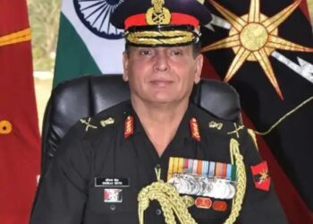 New Army Chief- लेफ्टिनेंट जनरल धीरज सेठ होंगे अगले नए आर्मी चीफ, 31 अगस्त 2028 तक रहेगा इनका कार्यकाल New Army Chief- लेफ्टिनेंट जनरल धीरज सेठ होंगे अगले नए आर्मी चीफ, 31 अगस्त 2028 तक रहेगा इनका कार्यकाल