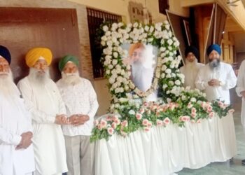 jamshedpur sikh samaj- जसबीर सिंह गांधी की अंतिम अरदास में उमड़ा सिख समाज, साकची गुरुद्वारा में श्रद्धांजलि सभा के दौरान भावुक हुआ वातावरण