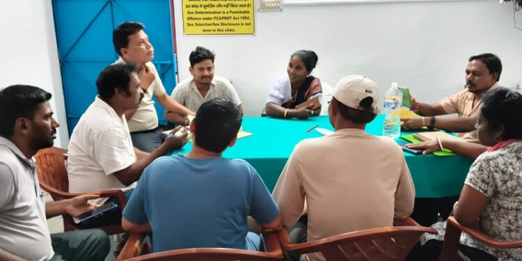 Jamshedpur rural meeting – बहरागोड़ा के मानुषमुरिया प्राथमिक स्वास्थ्य केन्द्र में जिला परिषद सदस्य ने की बैठक, सिविल सर्जन ने दिया स्वास्थ्य सेवाओं के नियमित संचालन का आदेश, जिला पार्षद ने की थी शिकायत