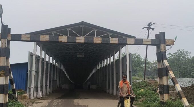 West singhbhum railway underpass : चक्रधरपुर रेल अंडरपास 21 जून से तीन दिनों तक आंशिक रूप से रहेगा बंद West singhbhum railway underpass : चक्रधरपुर रेल अंडरपास 21 जून से तीन दिनों तक आंशिक रूप से रहेगा बंद