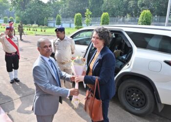 Jamshedpur visit of americal consul general : महत्त्वपूर्ण खनिजों के क्षेत्र में सहयोग के लिए अमेरिकी वाणिज्य दूतावास की टीम का जमशेदपुर एनएमएल का दौरा, अमेरिका के साथ मिलकर क्रिटिकल मिनरल्स के क्षेत्र में करेगा काम