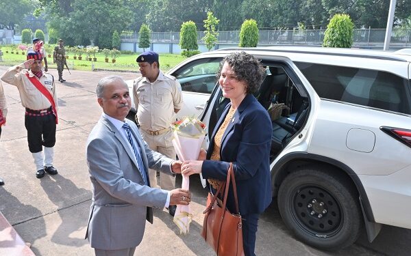 Jamshedpur visit of americal consul general : महत्त्वपूर्ण खनिजों के क्षेत्र में सहयोग के लिए अमेरिकी वाणिज्य दूतावास की टीम का जमशेदपुर एनएमएल का दौरा, अमेरिका के साथ मिलकर क्रिटिकल मिनरल्स के क्षेत्र में करेगा काम