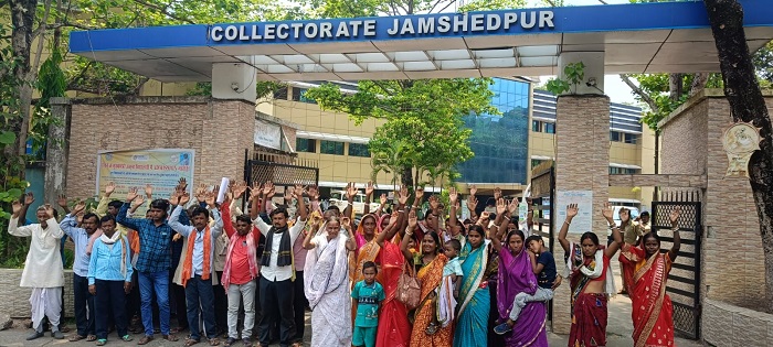 Jamshedpur rural villagers – कांकु में स्टोन क्रशर-खनन परियोजना को लेकर एकजुट हुए रैयत व ग्रामीण, समर्थन में उठी आवाज, रोजगार और विकास की उम्मीद Jamshedpur rural villagers – कांकु में स्टोन क्रशर-खनन परियोजना को लेकर एकजुट हुए रैयत व ग्रामीण, समर्थन में उठी आवाज, रोजगार और विकास की उम्मीद