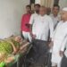 Jamshedpur mla saryu roy helping hand : कूल्हे के मरीज को जमशेदपुर के विधायक सरयू राय ने दिया व्हील चेयर, मुस्लिम महिला ने दी दुआएं Jamshedpur mla saryu roy helping hand : कूल्हे के मरीज को जमशेदपुर के विधायक सरयू राय ने दिया व्हील चेयर, मुस्लिम महिला ने दी दुआएं