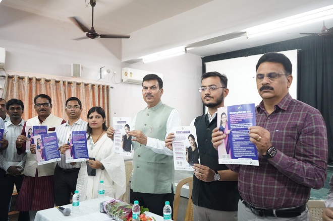 Jamshedpur SIR campaign started : मतदाता सूची विशेष गहन पुनरीक्षण (एसआइआर) 2026 अभियान का हुआ शुभारंभ, जमशेदपुर के जिला निर्वाचन पदाधिकारी ने शहरी क्षेत्र के विभिन्न मतदान केन्द्रों का किया निरीक्षण Jamshedpur SIR campaign started : मतदाता सूची विशेष गहन पुनरीक्षण (एसआइआर) 2026 अभियान का हुआ शुभारंभ, जमशेदपुर के जिला निर्वाचन पदाधिकारी ने शहरी क्षेत्र के विभिन्न मतदान केन्द्रों का किया निरीक्षण
