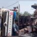 Saraikela accident : राजनगर में ट्रक- ट्रेलर में टक्कर, पलटा ट्रेलर, दोनों चालक घायल Saraikela accident : राजनगर में ट्रक- ट्रेलर में टक्कर, पलटा ट्रेलर, दोनों चालक घायल