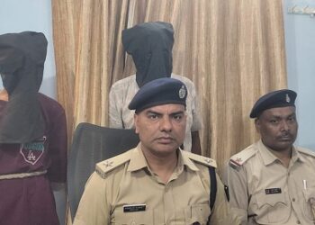 Jamshedpur police action : आजादनगर के निर्माणाधीन बिल्डिंग से बिजली तार चोरी का खुलासा, दो गिरफ्तार, देखिए – video Jamshedpur police action : आजादनगर के निर्माणाधीन बिल्डिंग से बिजली तार चोरी का खुलासा, दो गिरफ्तार, देखिए – video