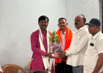 Jamshedpur bjp sonari – भाजपा सोनारी मंडल की संगठनात्मक बैठक में भव्य अभिनंदन, कार्यकर्ताओं के विश्वास को संगठन की शक्ति में बदलेंगे : दिनेश कुमार