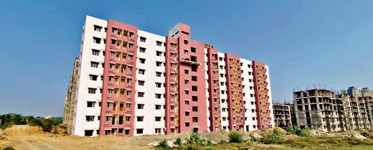 Jamshedpur pm awas yojna : बिरसानगर पीएम आवास के लाभुकों को शुक्रवार को मिलेगी चाबी, आधी-अधूरी मानसिकता से बनी योजना है बिरसानगर पीएम आवास