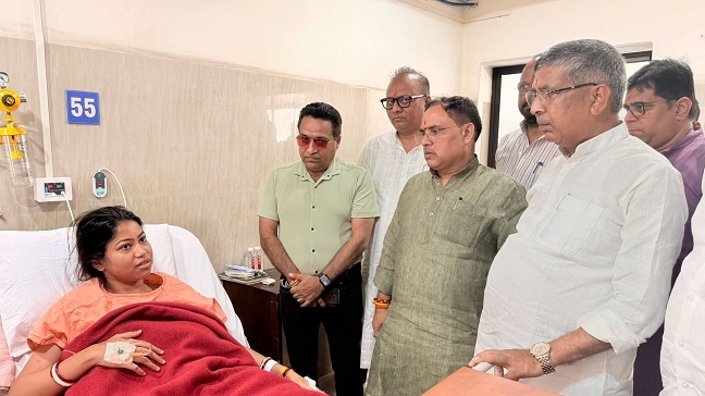 Jamshedpur east mla Purnima sahu in hospital : जमशेदपुर पूर्वी की विधायक पूर्णिमा साहू की तबीयत में सुधार, प्रदेश अध्यक्ष आदित्य साहू समेत कई भाजपा नेता मिलने पहुंचे, पूर्णिमा के पति ललित दास ने कहीं यह बात Jamshedpur east mla Purnima sahu in hospital : जमशेदपुर पूर्वी की विधायक पूर्णिमा साहू की तबीयत में सुधार, प्रदेश अध्यक्ष आदित्य साहू समेत कई भाजपा नेता मिलने पहुंचे, पूर्णिमा के पति ललित दास ने कहीं यह बात