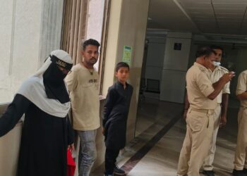 Jamshedpur incident – एमजीएम अस्पताल में महिला का मोबाइल गायब, जन्म-मृत्यु निबंधन शाखा में फॉर्म भरने के दौरान खिड़की पर छुट गया था फोन