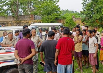Jamshedpur rural body found – बहरागोड़ा में पेड़ से लटका मिला युवक का शव, सनसनी