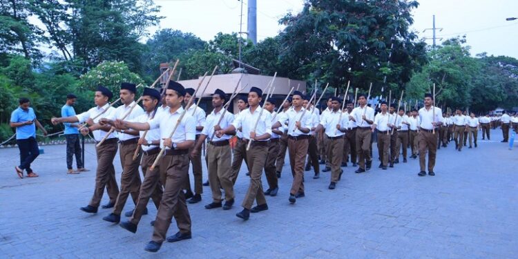 Jamshedpur rss – जमशेदपुर में आरएसएस के शिक्षा वर्ग का भव्य पथ संचलन, स्वयंसेवकों ने एकता व राष्ट्रभक्ति का दिया संदेश