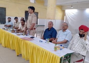 Jamshedpur muharram meeting – मुहर्रम को लेकर सीतारामडेरा थाना शांति समिति की हुई बैठक, आपसी सौहार्द और भाइचारे के साथ त्योहार मनाने की अपील Jamshedpur muharram meeting – मुहर्रम को लेकर सीतारामडेरा थाना शांति समिति की हुई बैठक, आपसी सौहार्द और भाइचारे के साथ त्योहार मनाने की अपील