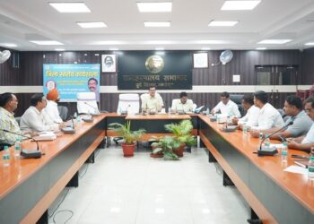Jamshedpur dc csr meeting : जमशेदपुर के उपायुक्त ने की सीएसआर को लेकर अहम बैठक, जनहित के कार्यों में सीएसआर फंड का समन्वित एवं प्रभावी उपयोग पर दिया गया बल