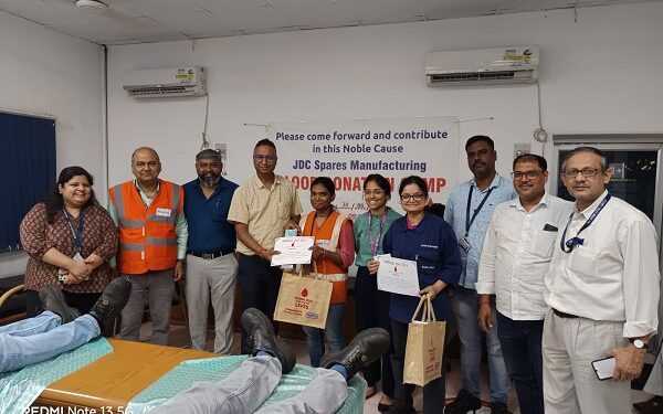 Tata steel blood donation : टाटा स्टील के एसएमडी जेडीसी ने आयोजित किया रक्तदान, काफी संख्या में लोगों ने दान कर बने पुण्य के भागी