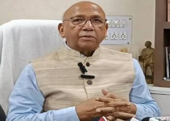 jamshedpur mla saryu roy : जमशेदपुर के विधायक सरयू राय का महिला कांग्रेस पर पलटवार, कहा – आंदोलन होता तो कई पुराने मामलों का सच सामने लाता, अपने गिरेबान में झांकें विरोधी, मुझे कोई फर्क नहीं पड़ता jamshedpur mla saryu roy : जमशेदपुर के विधायक सरयू राय का महिला कांग्रेस पर पलटवार, कहा – आंदोलन होता तो कई पुराने मामलों का सच सामने लाता, अपने गिरेबान में झांकें विरोधी, मुझे कोई फर्क नहीं पड़ता