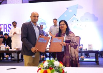 Jharkhand industry development : झारखंड ने उद्योग, डिजिटल परिवर्तन और पर्यटन को बढ़ावा देने के लिए समझौतों पर किए हस्ताक्षर, 99 हजार करोड़ से अधिक का निवेश आकर्षित Jharkhand industry development : झारखंड ने उद्योग, डिजिटल परिवर्तन और पर्यटन को बढ़ावा देने के लिए समझौतों पर किए हस्ताक्षर, 99 हजार करोड़ से अधिक का निवेश आकर्षित