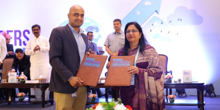 Jharkhand industry development : झारखंड ने उद्योग, डिजिटल परिवर्तन और पर्यटन को बढ़ावा देने के लिए समझौतों पर किए हस्ताक्षर, 99 हजार करोड़ से अधिक का निवेश आकर्षित Jharkhand industry development : झारखंड ने उद्योग, डिजिटल परिवर्तन और पर्यटन को बढ़ावा देने के लिए समझौतों पर किए हस्ताक्षर, 99 हजार करोड़ से अधिक का निवेश आकर्षित