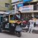 Jamshedpur accident unique protest : मानगो में ऑटो वाले पर पुलिस की कार्रवाई, विरोध में टूटा ऑटो लेकर मांगा लोगों से समर्थन, देखिये – video Jamshedpur accident unique protest : मानगो में ऑटो वाले पर पुलिस की कार्रवाई, विरोध में टूटा ऑटो लेकर मांगा लोगों से समर्थन, देखिये – video