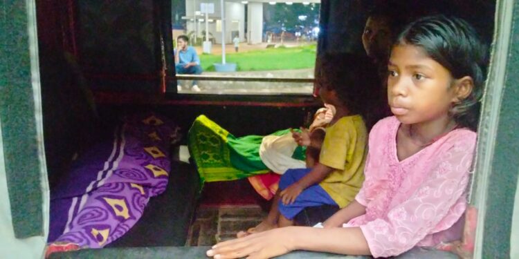 Jamshedpur mgm hospital malaria death : एमजीएम अस्पताल में भर्ती ईचागढ़ की 8 वर्षीय बच्ची की मलेरिया से मौत, प्रशासन के कान खड़े Jamshedpur mgm hospital malaria death : एमजीएम अस्पताल में भर्ती ईचागढ़ की 8 वर्षीय बच्ची की मलेरिया से मौत, प्रशासन के कान खड़े