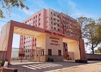 Jamshedpur womens university : जमशेदपुर महिला विश्वविद्यालय में पूर्व छात्रा विंग की शुरुआत की पहल, पूर्ववर्ती छात्राओं से विवि के पोर्टल पर पंजीकरण कराने का आग्रह Jamshedpur womens university : जमशेदपुर महिला विश्वविद्यालय में पूर्व छात्रा विंग की शुरुआत की पहल, पूर्ववर्ती छात्राओं से विवि के पोर्टल पर पंजीकरण कराने का आग्रह
